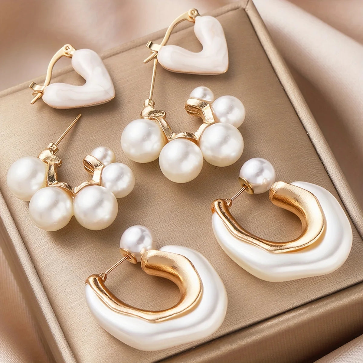 3PCS Pearl Heart Design Hoop Earrings