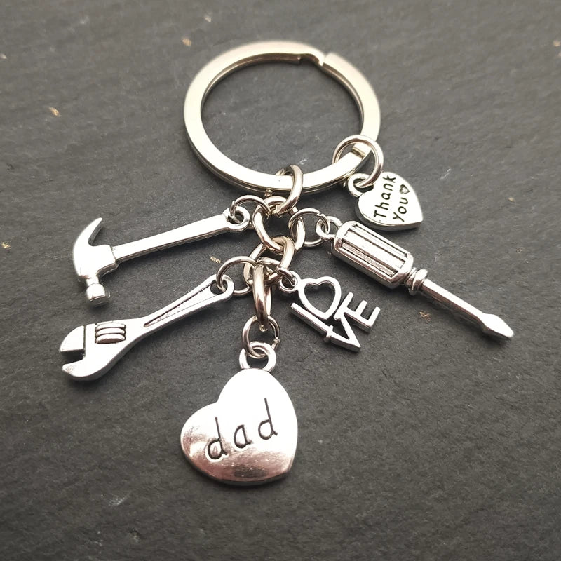 Heart-shaped engraved letter keychain Mother & Father